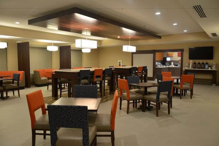 Breakfast area